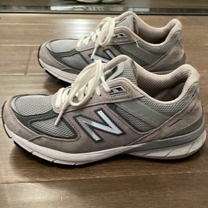 New balance shoes